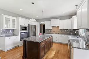 12920 Rose Bluff Blvd, Burnsville, MN 55337 - Photo 15