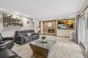 10110 Oak Shore Dr, Lakeville, MN 55044 - Photo 13