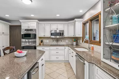 10110 Oak Shore Drive, Lakeville, MN 55044 - Photo 17