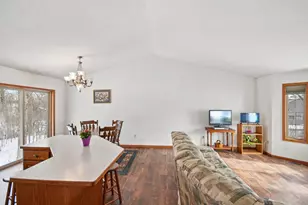 715 Lewis Ave, Rush City, MN 55069 - Photo 9