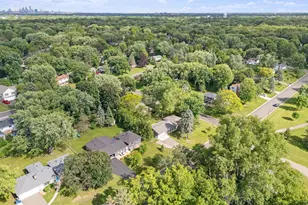 2420 Ensign Ave N, Golden Valley, MN 55427 - Photo 37