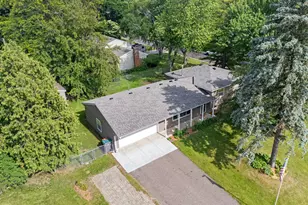 2420 Ensign Ave N, Golden Valley, MN 55427 - Photo 43