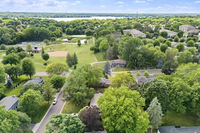 2420 Ensign Avenue N, Golden Valley, MN 55427 - Photo 3