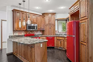 9250 Blackoaks Ln N, Maple Grove, MN 55311 - Photo 5