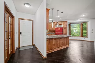 9250 Blackoaks Ln N, Maple Grove, MN 55311 - Photo 3