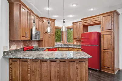 9250 Blackoaks Lane N, Maple Grove, MN 55311 - Photo 5