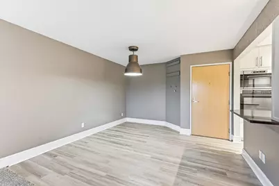 1700 Four Oaks Road #331, Eagan, MN 55121 - Photo 5