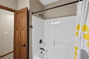 4201 Dodge Ln NE, Rochester, MN 55906 - Photo 27