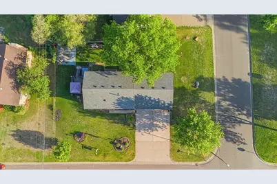 2101 Laramie Trail, Brooklyn Park, MN 55444 - Photo 23