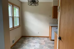 954 Miller St S, Shakopee, MN 55379 - Photo 5