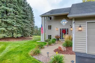 9820 Deerbrook Dr, Chanhassen, MN 55317 - Photo 11