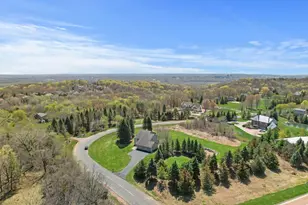 9820 Deerbrook Dr, Chanhassen, MN 55317 - Photo 3