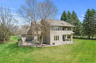 9820 Deerbrook Dr, Chanhassen, MN 55317 - Photo 41