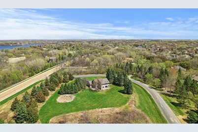 9820 Deerbrook Drive, Chanhassen, MN 55317 - Photo 47
