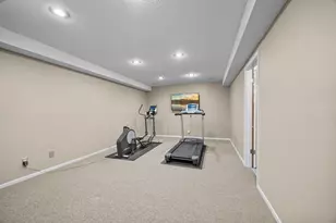 9820 Deerbrook Dr, Chanhassen, MN 55317 - Photo 33