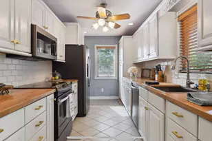 2926 Bay St, Wayzata, MN 55391 - Photo 3