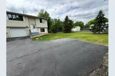 11960 Bluebird Street NW, Coon Rapids, MN 55448 - Photo 9