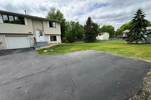 11960 Bluebird St NW, Coon Rapids, MN 55448 - Photo 9