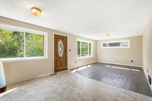 25 W 7th St, Rush City, MN 55069 - Photo 3