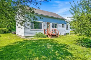 25 W 7th St, Rush City, MN 55069 - Photo 1