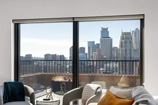 110 Bank St SE, Minneapolis, MN 55414 - Photo 9
