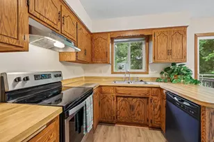 13008 Oliver Ave S, Burnsville, MN 55337 - Photo 9