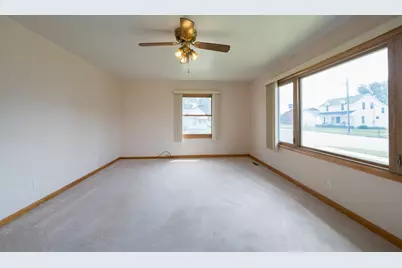 374 W Vine Street, Mondovi, WI 54755 - Photo 5