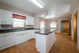 374 W Vine St, Mondovi, WI 54755 - Photo 11