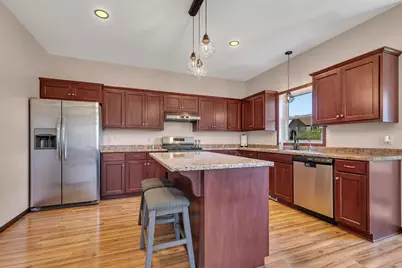 3293 Old Stone Way NE, Sauk Rapids, MN 56379 - Photo 5
