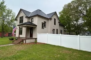 324 S Swift Ave, Litchfield, MN 55355 - Photo 11