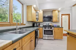 324 S Swift Ave, Litchfield, MN 55355 - Photo 13