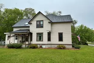 324 S Swift Ave, Litchfield, MN 55355 - Photo 1