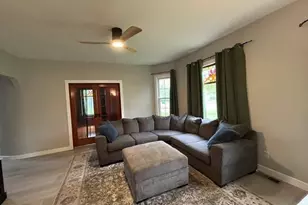 324 S Swift Ave, Litchfield, MN 55355 - Photo 5