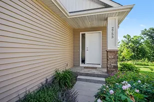 2753 Ridgeview Ln, Red Wing, MN 55066 - Photo 3
