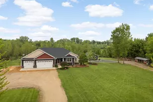 8662 240th St E, Lakeville, MN 55044 - Photo 53