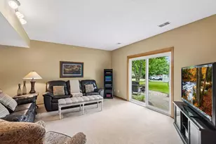 3362 Charleston Dr, Woodbury, MN 55129 - Photo 49