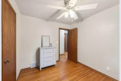 49 Flandrau Place, Saint Paul, MN 55106 - Photo 13