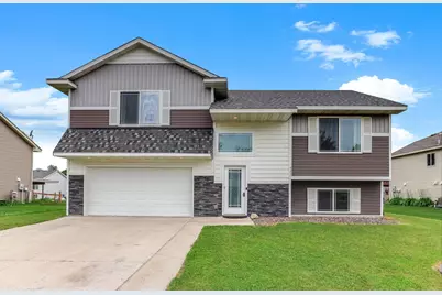 925 Highview Loop SE, Pine City, MN 55063 - Photo 1