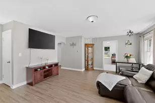 1522 7th Ave NE, Rochester, MN 55906 - Photo 5