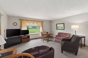 7725 Dolphin Rd, Princeton, MN 55371 - Photo 21