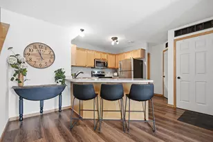 8630 Quarry Ridge Ln, Woodbury, MN 55125 - Photo 13