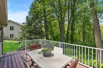 913 Oakwood Heights Circle, Eagan, MN 55123 - Photo 31
