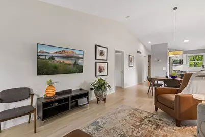 913 Oakwood Heights Circle, Eagan, MN 55123 - Photo 15