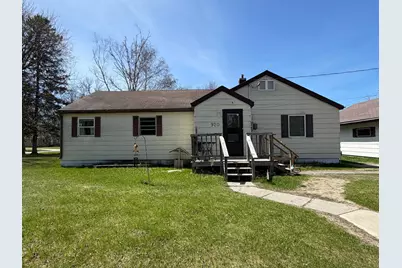 920 13th Avenue, International Falls, MN 56649 - Photo 1