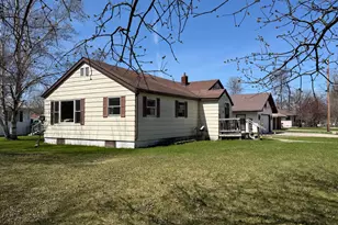 920 13th Ave, International Falls, MN 56649 - Photo 3