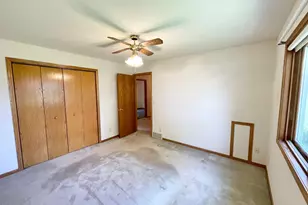 208 Broad Street S, Comfrey, MN 56019 - Photo 17