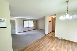 208 Broad Street S, Comfrey, MN 56019 - Photo 11