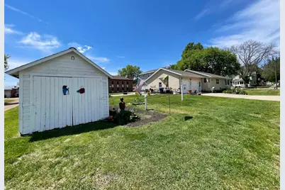 115 W Lincoln Street, Springfield, MN 56087 - Photo 37