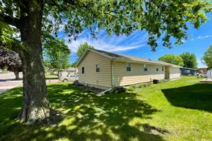 115 W Lincoln St, Springfield, MN 56087 - Photo 3