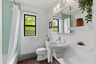 2201 3rd Ave S, Minneapolis, MN 55404 - Photo 15